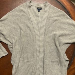 American Eagle Outfitters beige sweater